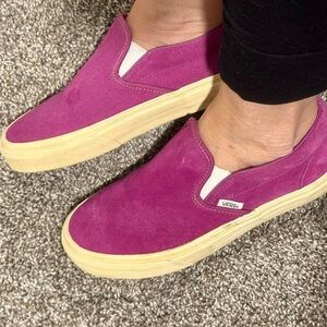VANS Magenta Purple Suede SlipOn Shoes Womens Size 8.5
